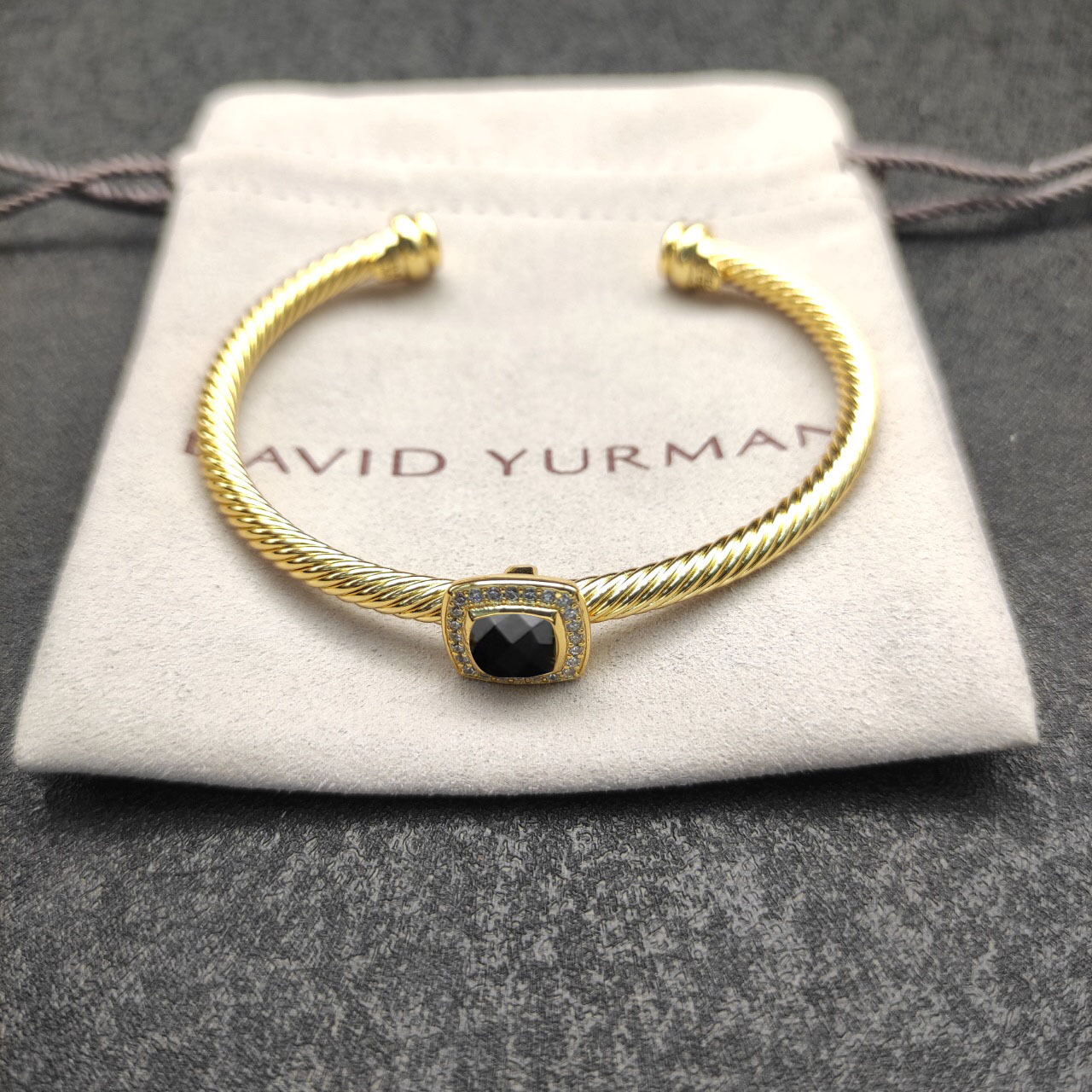 Cable Classics Bracelet with Black Agate and Diamonds 18K Yellow Gold 4mm