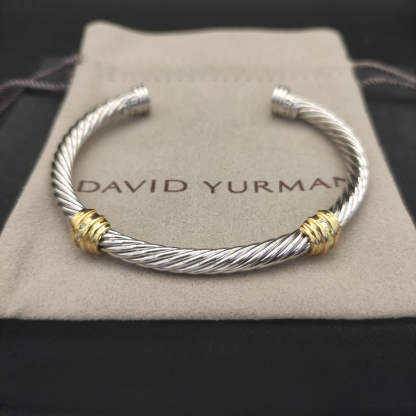 Dathtvid Yurthtman 5mm 18k Gold and Sterling Silver Diamond Station Cable Bracelet