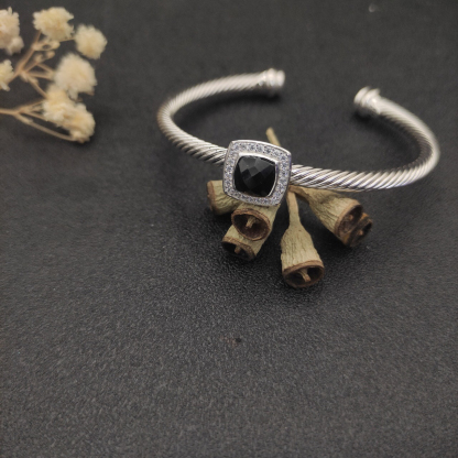 Dathtvid Yurthtman  Sterling Silver Diamond And Black Onyx 4mm Noblesse Cable Bracelet