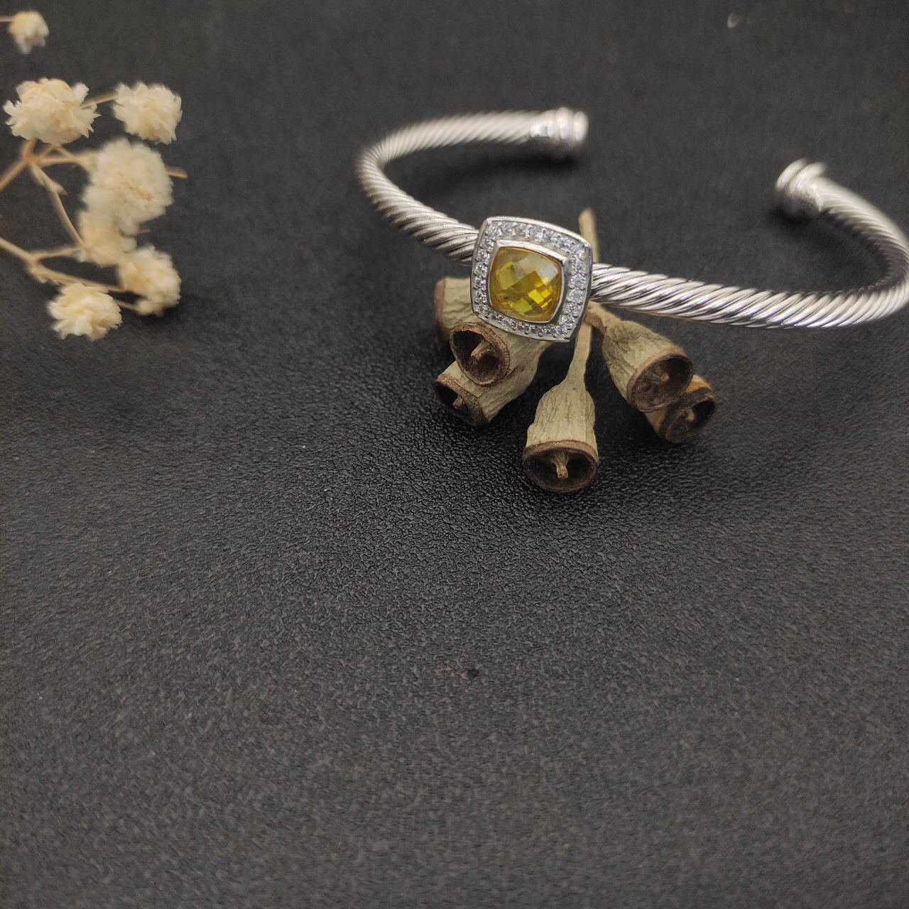 Dathtvid Yurthtman  Sterling Silver Diamond And Citrine 4mm Noblesse Cable Bracelet