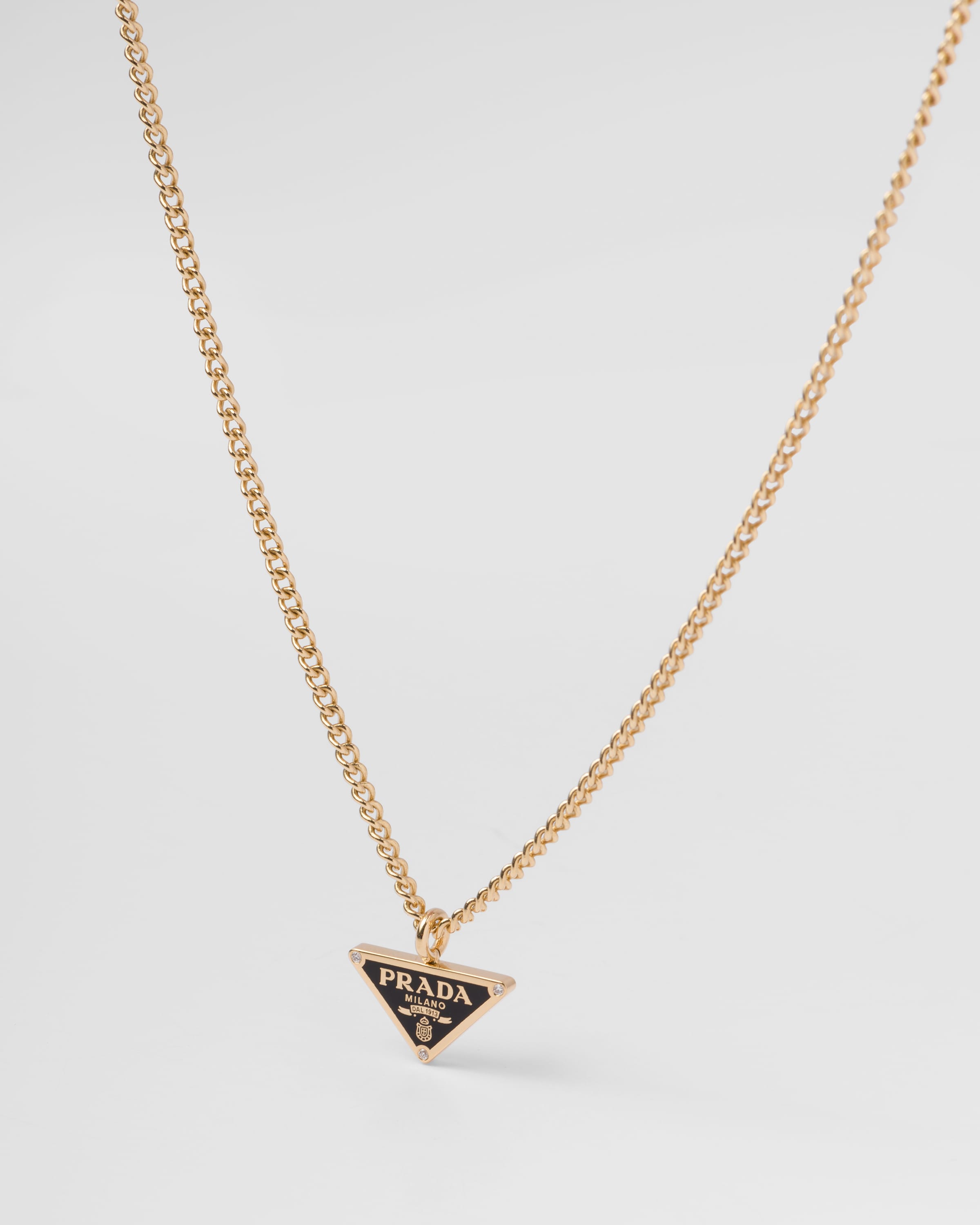 Eternal Gold pendant necklace in yellow gold with diamonds