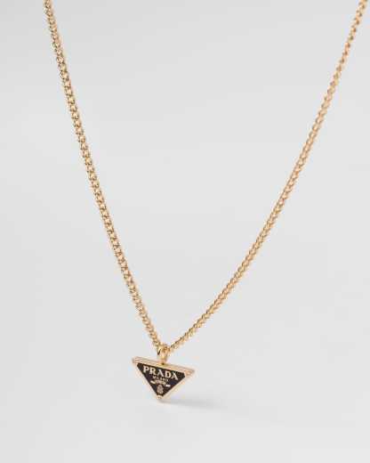 Eternal Gold pendant necklace in yellow gold with diamonds
