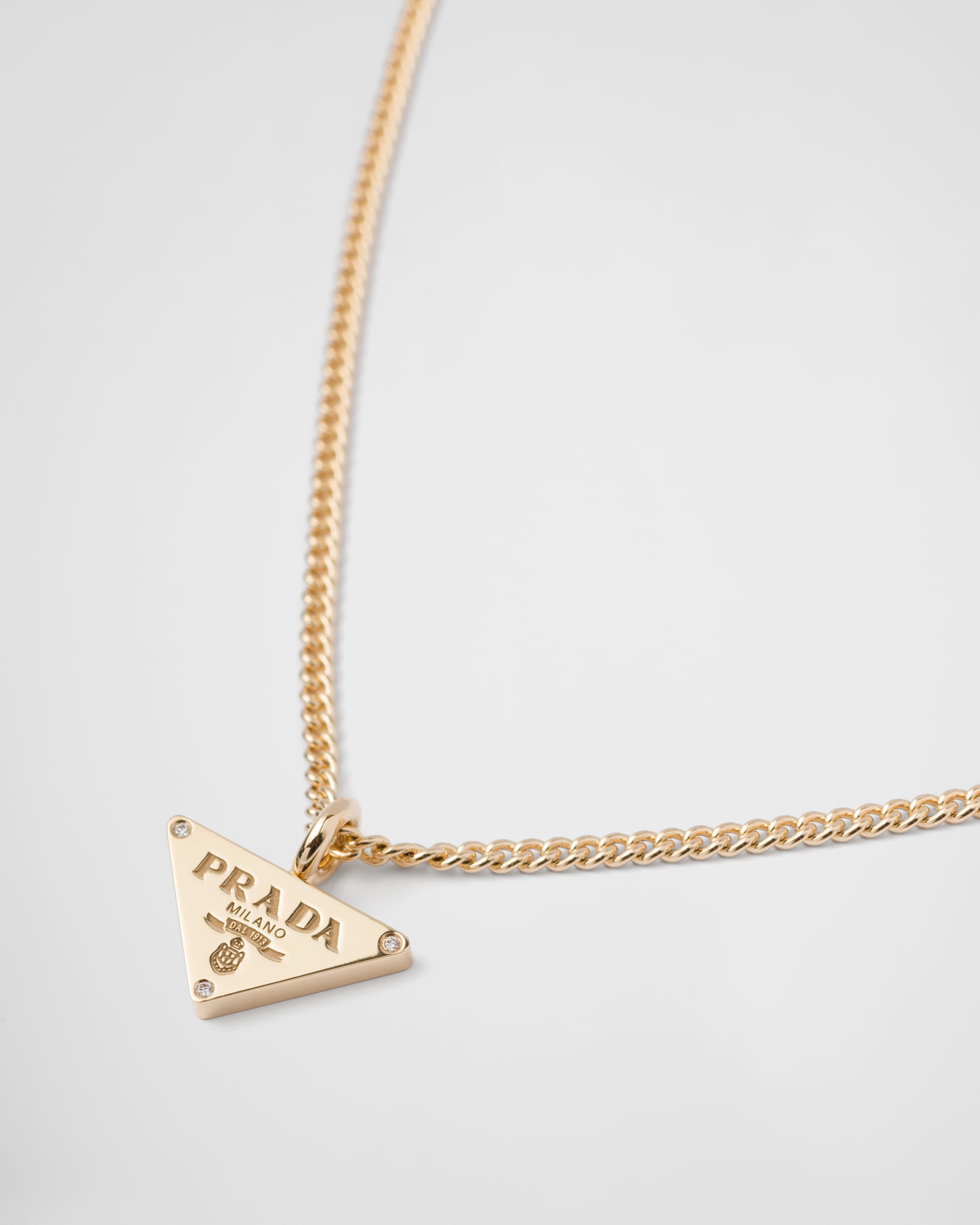 Eternal Gold pendant necklace in yellow gold with diamonds