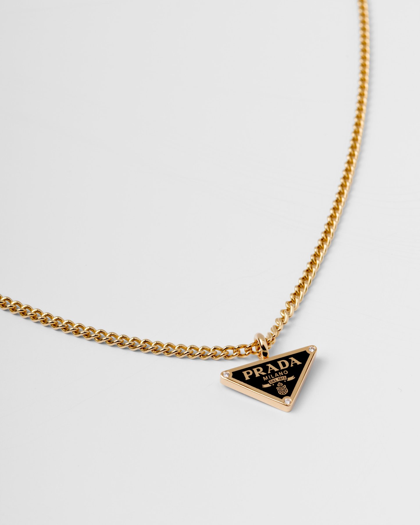 Eternal Gold pendant necklace in yellow gold with diamonds