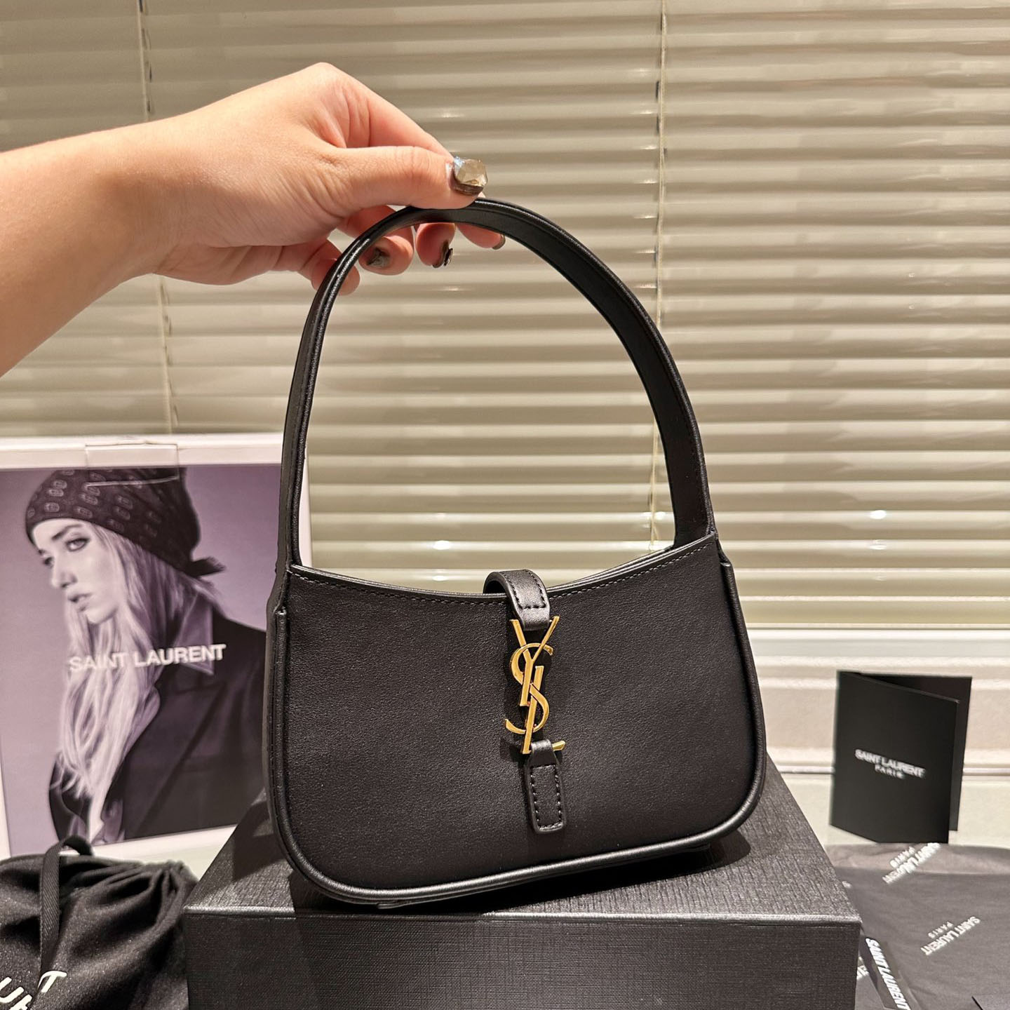 LE 5 À 7 IN VEGETABLE-TANNED LEATHER