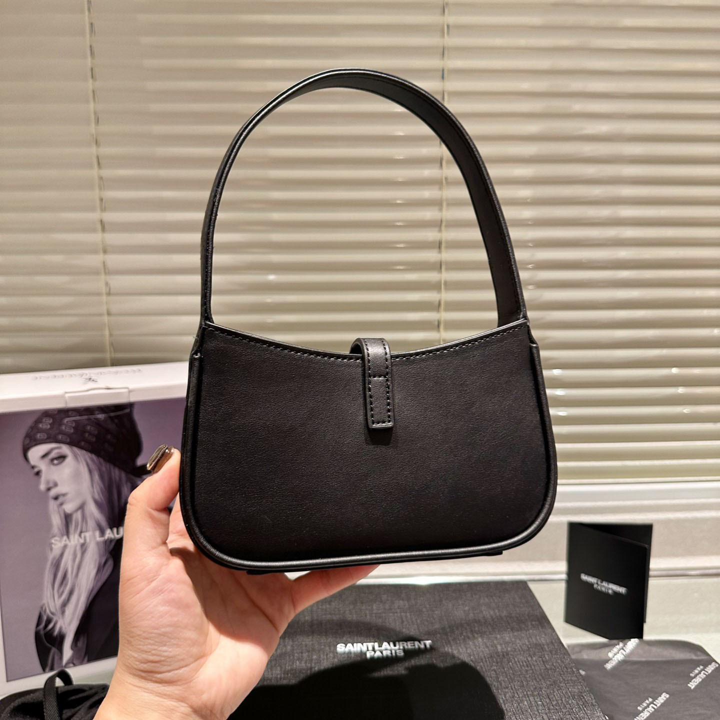 LE 5 À 7 IN VEGETABLE-TANNED LEATHER