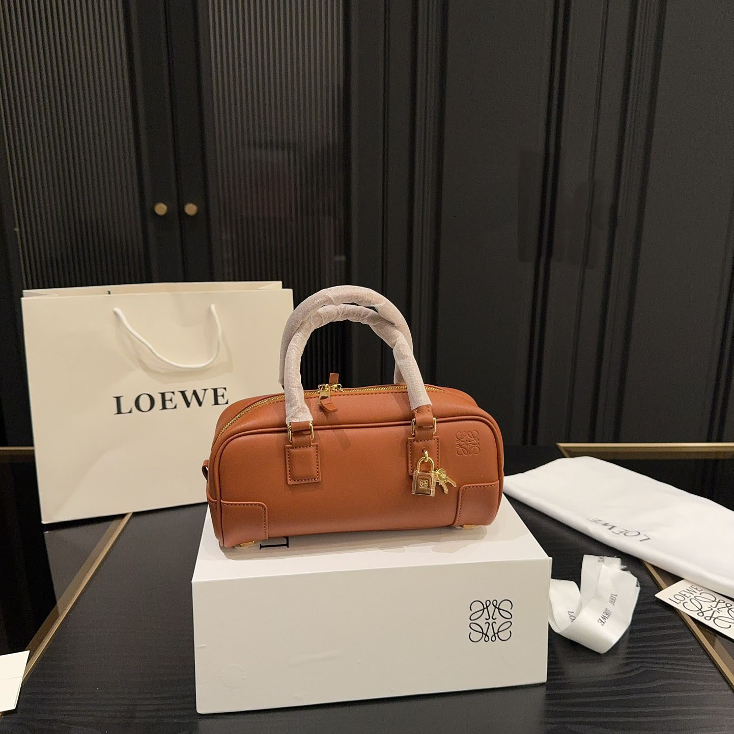 Amazona 23 Cropped bag in nappa calfskin