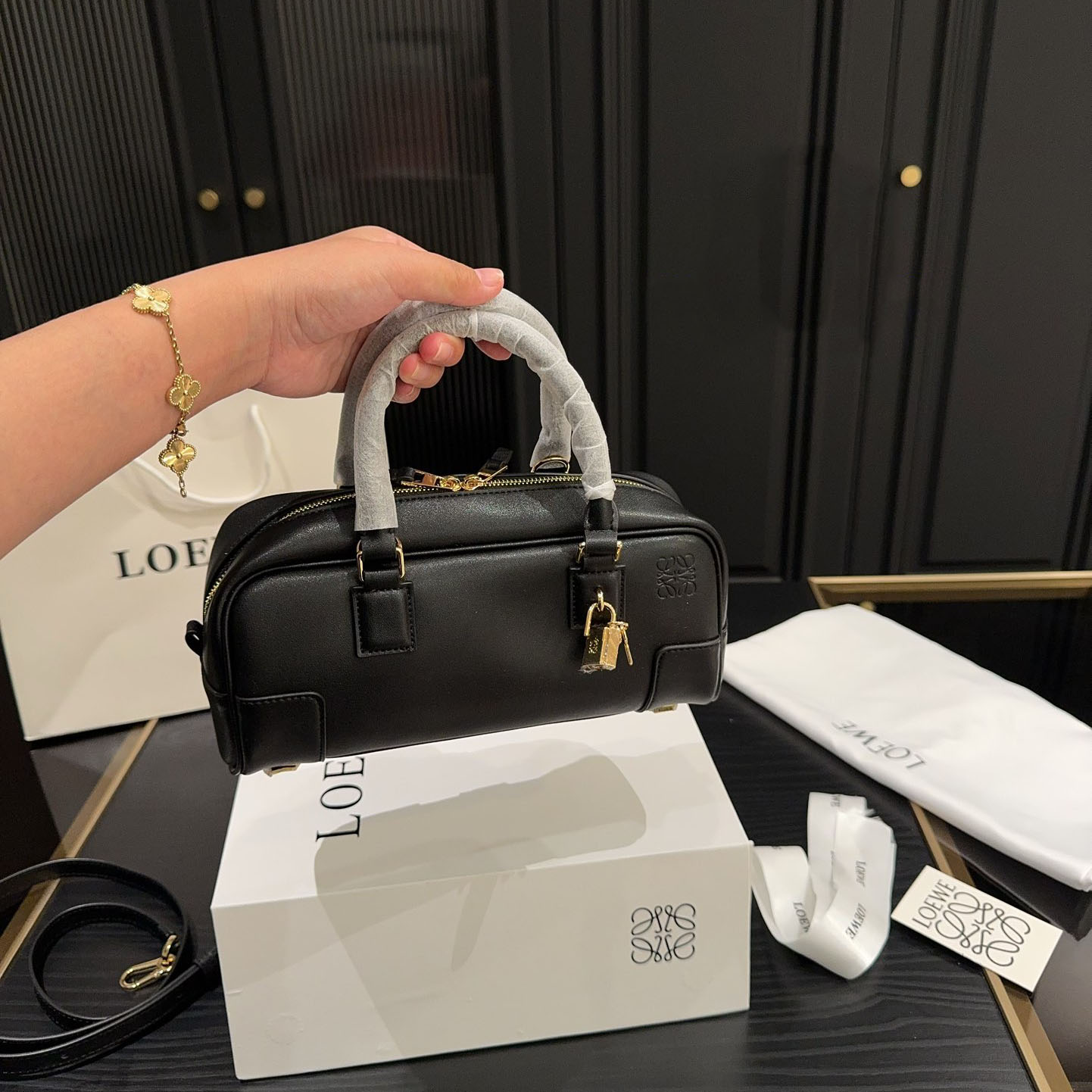 Amazona 23 Cropped bag in nappa calfskin