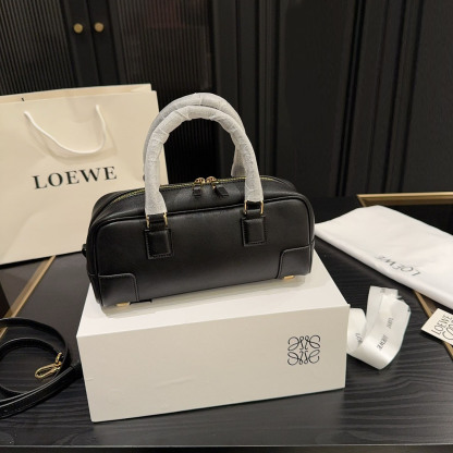 Amazona 23 Cropped bag in nappa calfskin