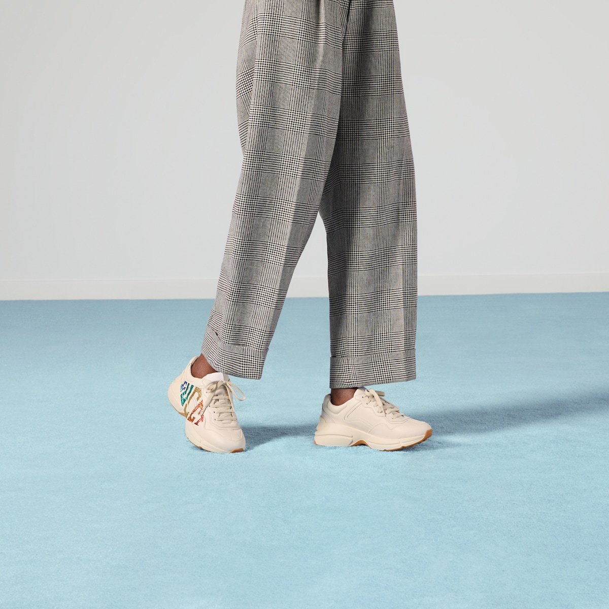 WOMEN'S RHYTON GLITTER SNEAKER