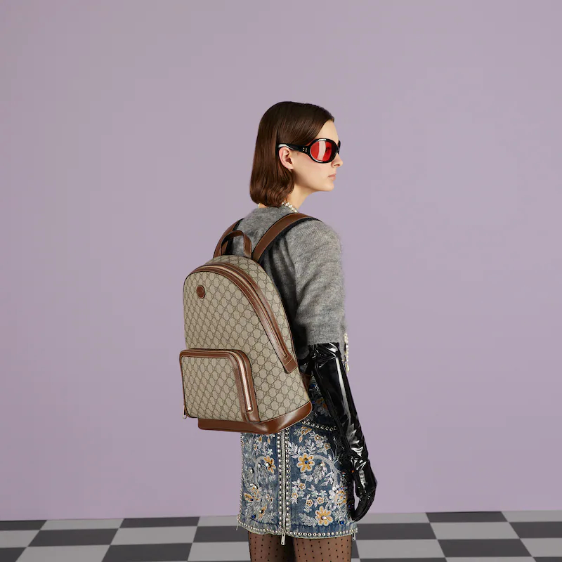 BACKPACK WITH INTERLOCKING G