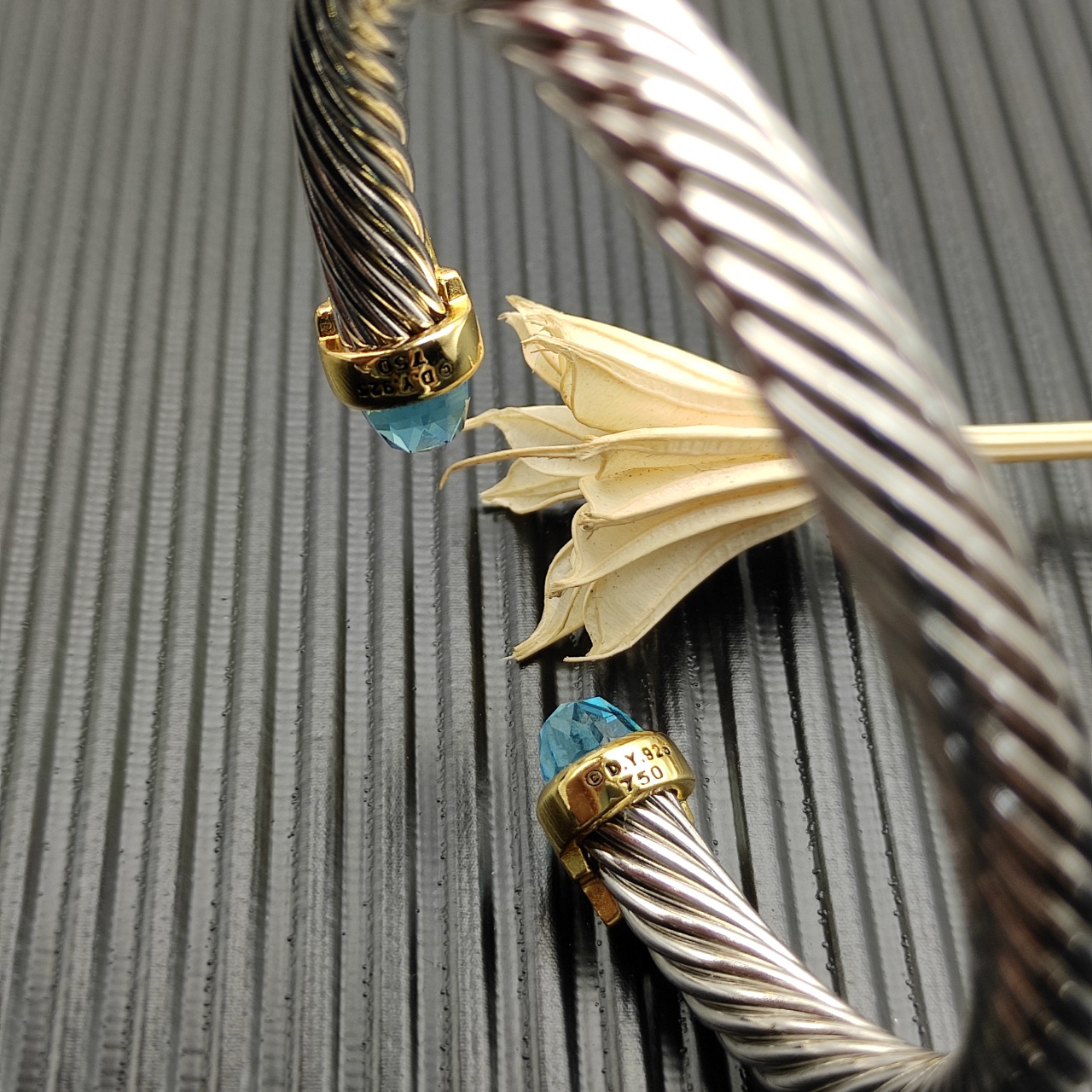 7mm Cable Bracelet with Blue & Diamond Accents – Gold Cap