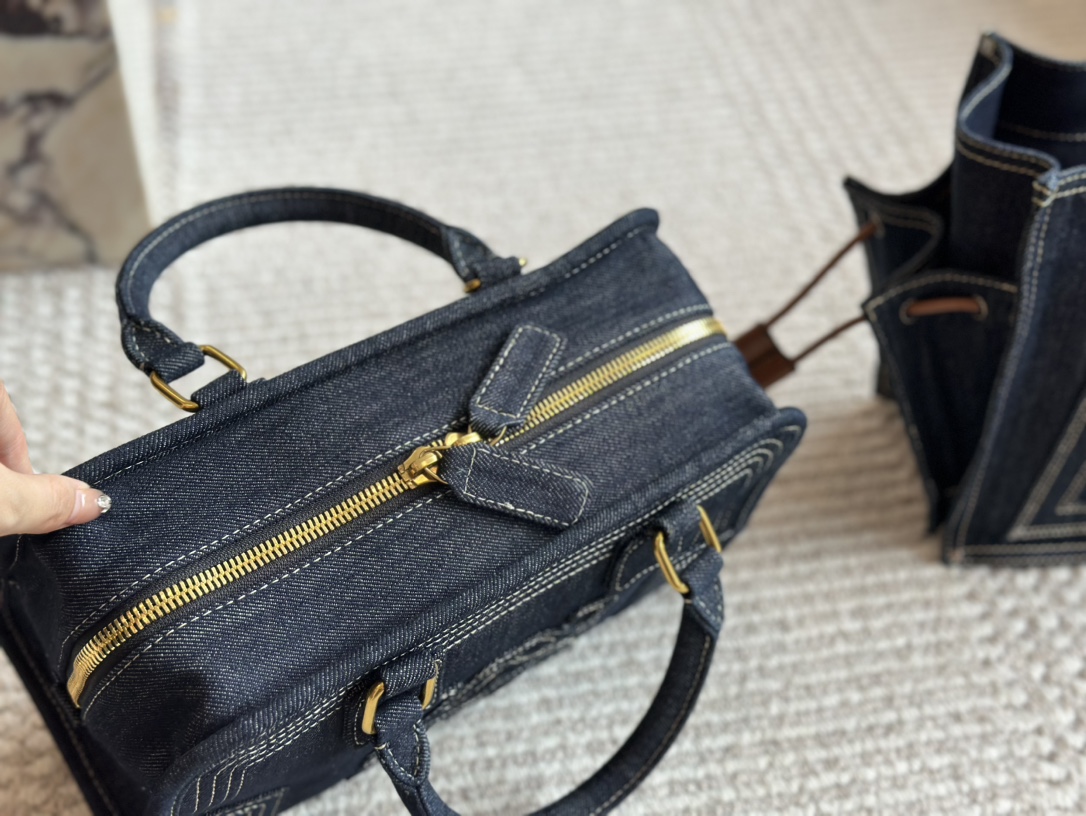 Classic Luxury Style Replica Version Shoulder Fashion Women's Handbags Z4