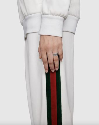 Wide 'maison de l'amour' ring