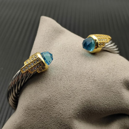 7mm Cable Bracelet with Blue & Diamond Accents – Gold Cap