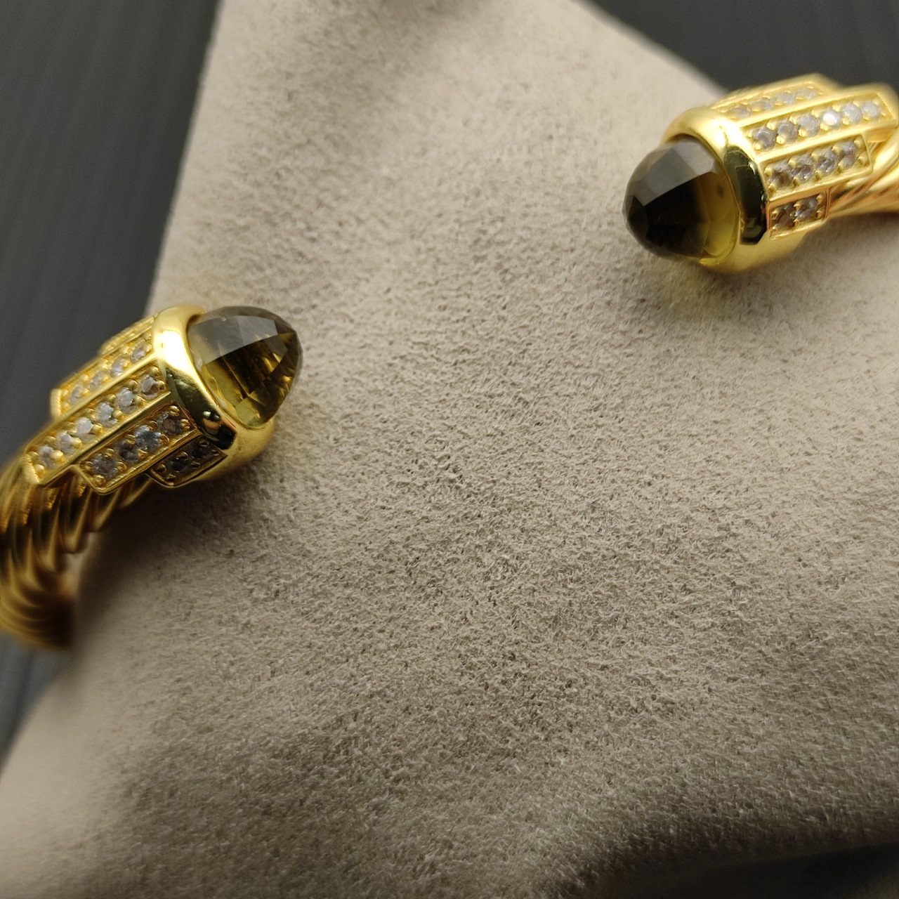 7mm Cable Bracelet with Brown & Diamond Accents