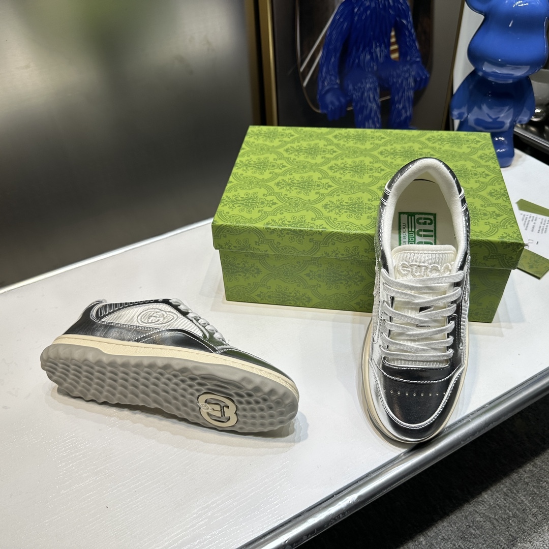 MAC 80 Low Top Sneakers