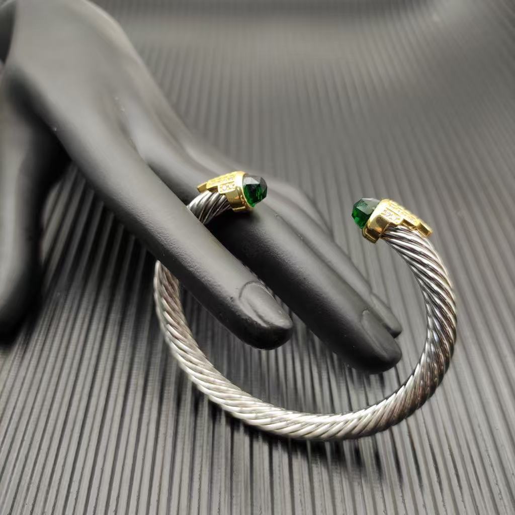 7mm Cable Bracelet with Peridot & Diamond Accents – Gold Cap