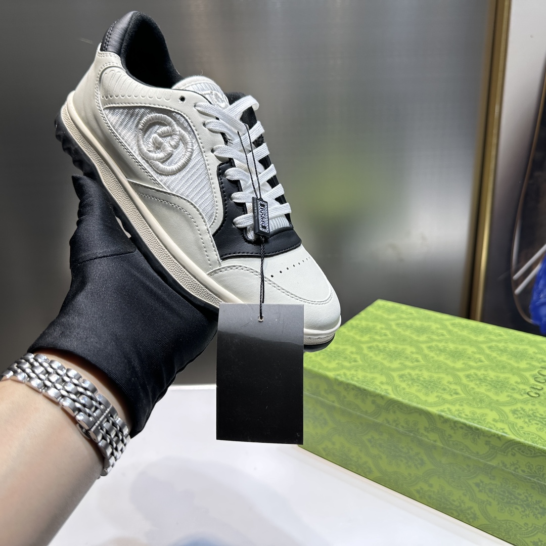 Mac80 Low Top Sneaker