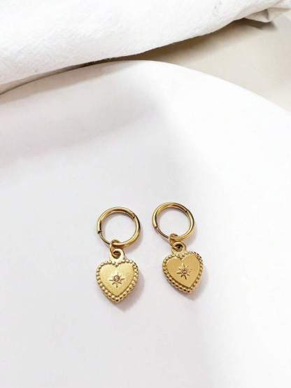 Vintage Fashion Heart Shaped Drop Earrings