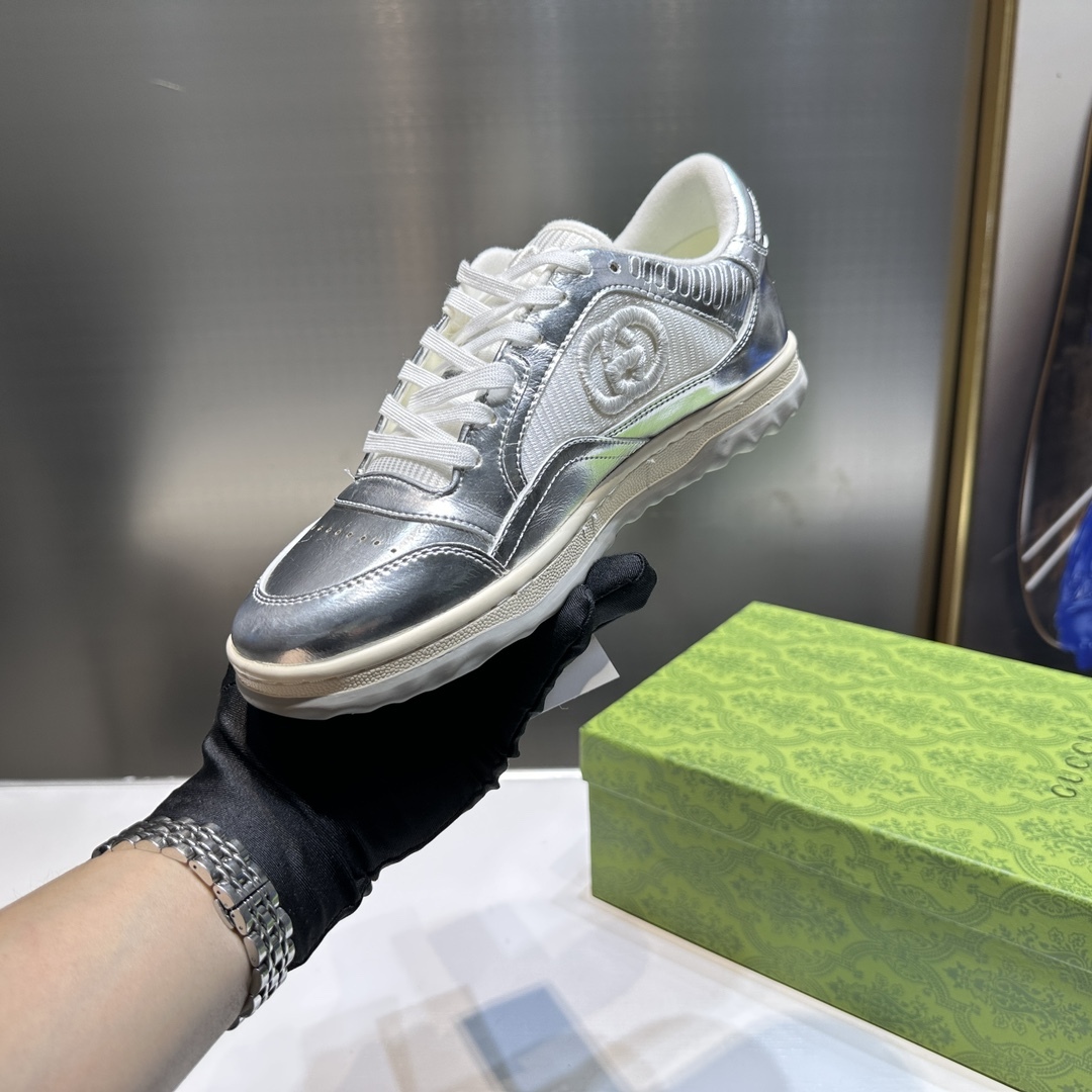 MAC 80 Low Top Sneakers