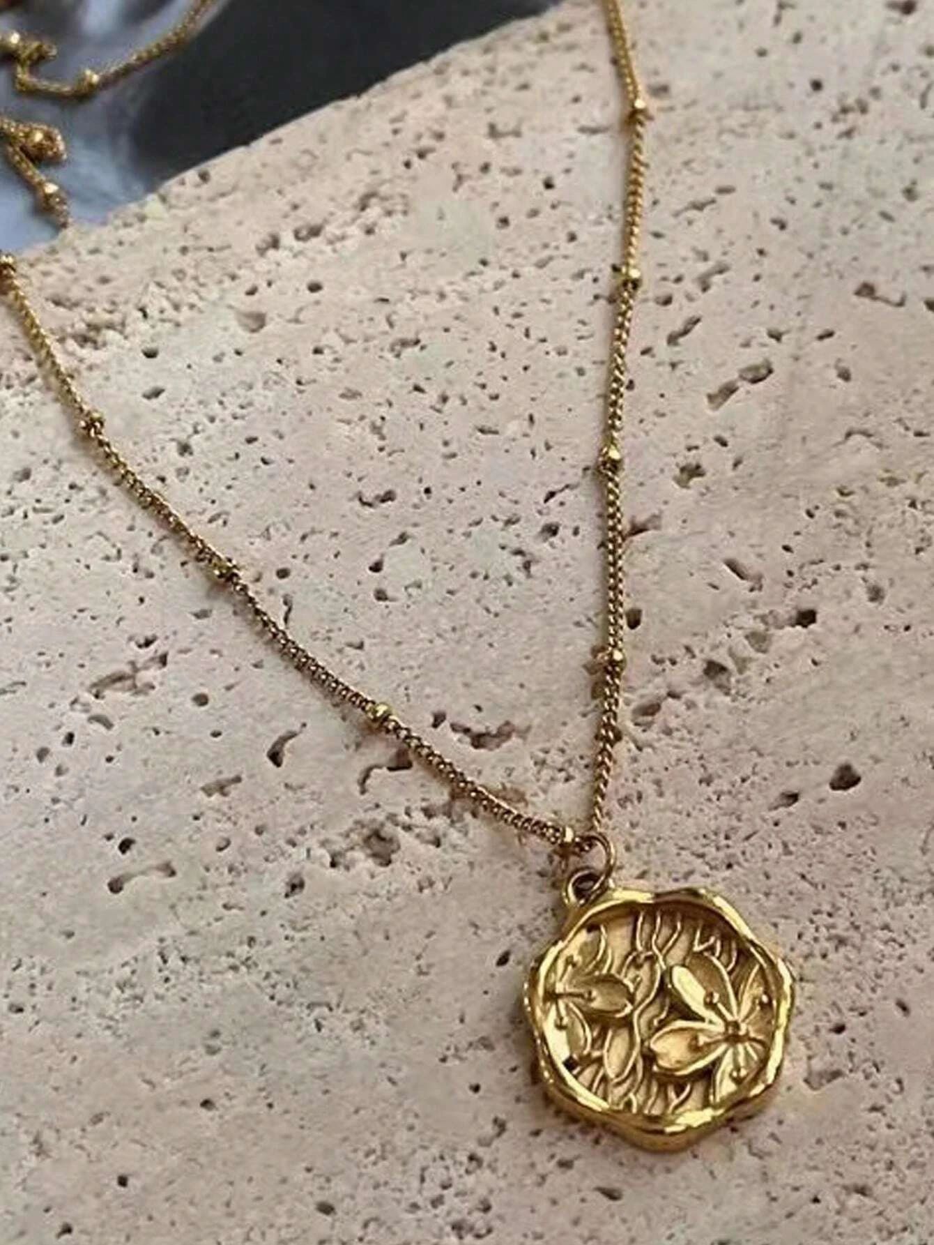 1pc Round Plate Peach Blossom Imprint Pendant Necklace Non-Fading