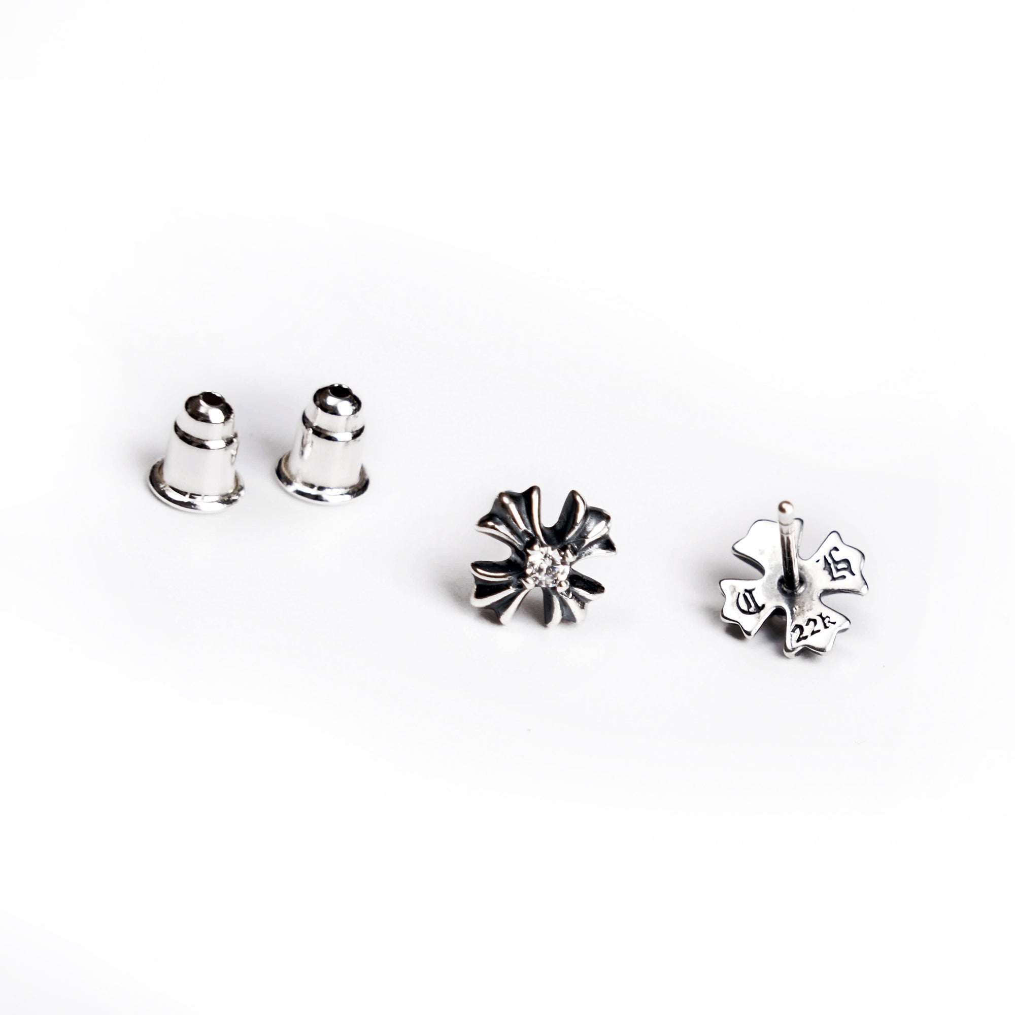 CH PLUS STUD EARRINGS WITH DIAMONDS