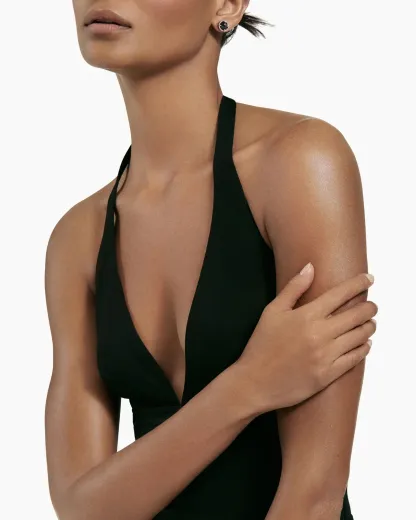 Petite Chatelaine庐 Stud Earrings Sterling Silver with Black Onyx, 8mm