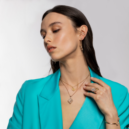 OPERA YELLOW GOLD EARRINGS WITH DIAMONDS