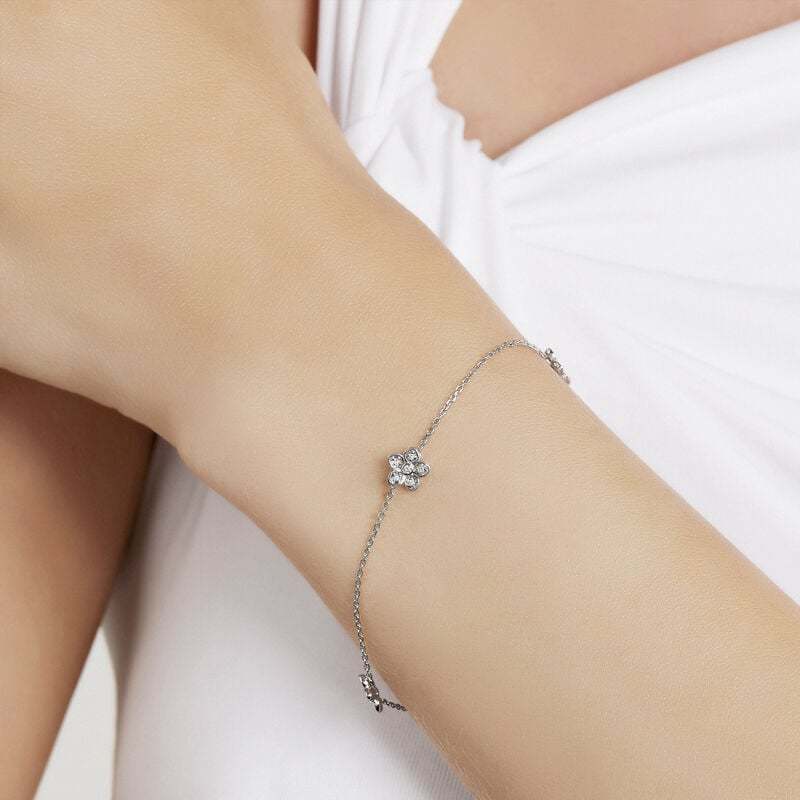 Wild Flower Petite Pavé Diamond Bracelet