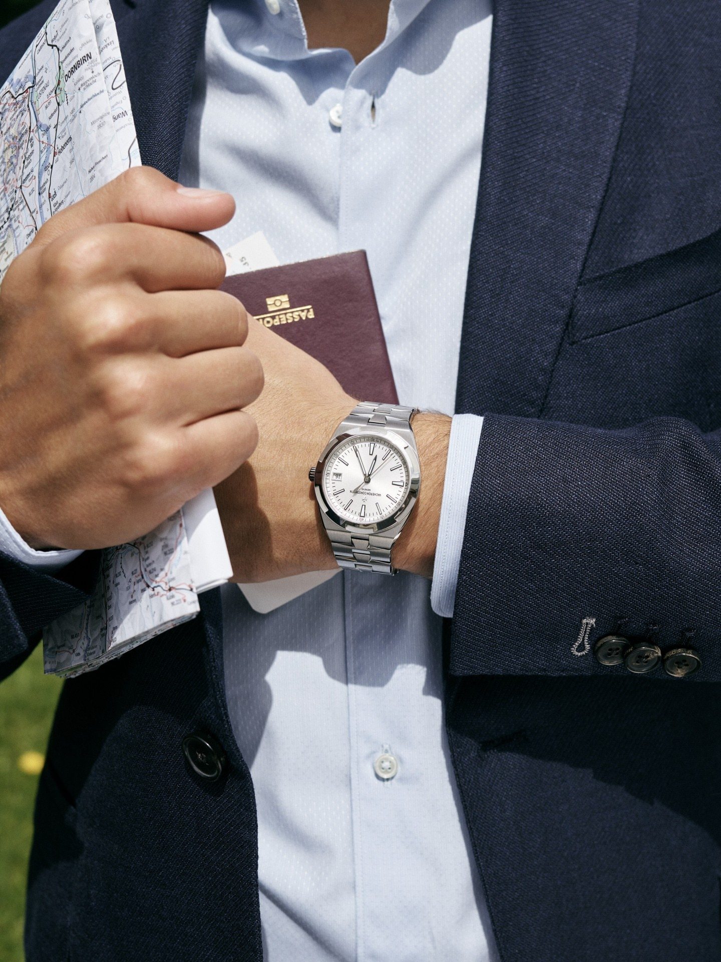 Overseas self-winding 4520V/210A-B126 41 mm Steel