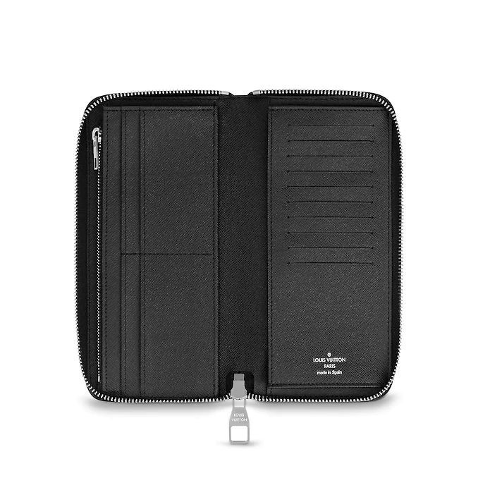 M62295 Zippy Wallet Vertical