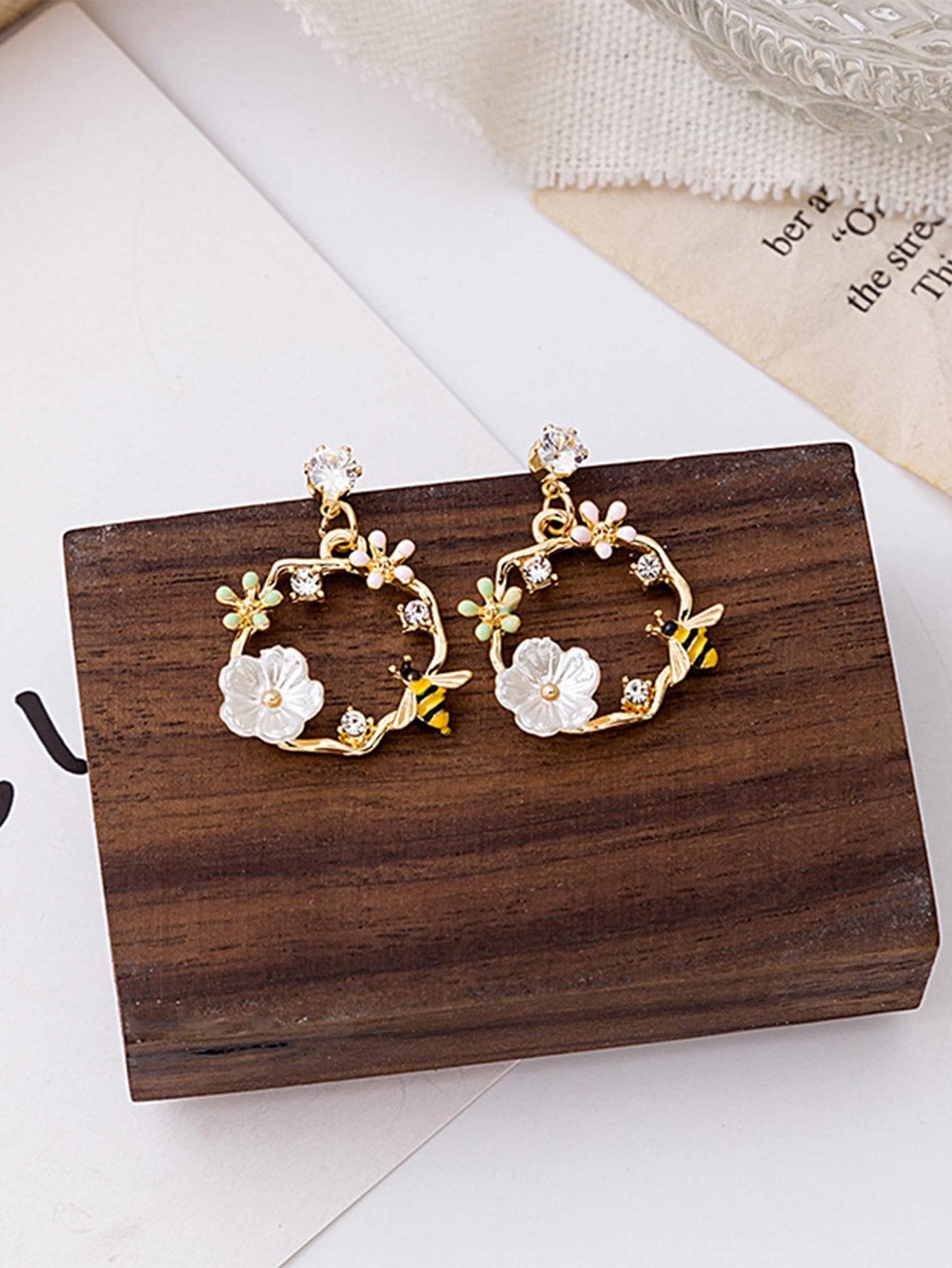 Flower & Bee Decor Circle Drop Earrings