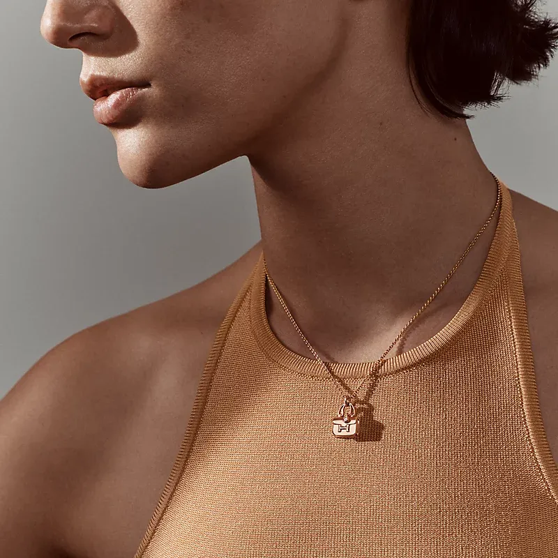 Amulettes Constance pendant