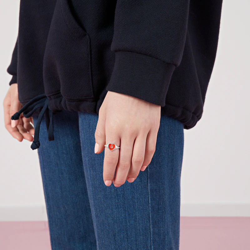 HEART RING WITH INTERLOCKING G