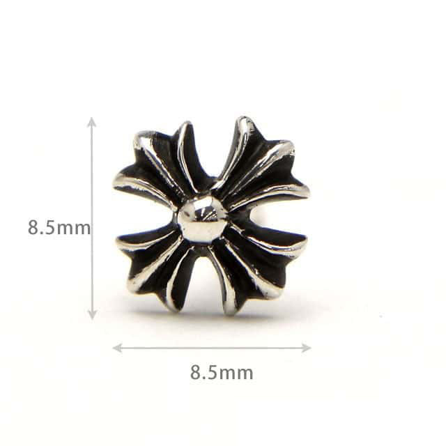 CROSS CUT OUT STUD EARRING