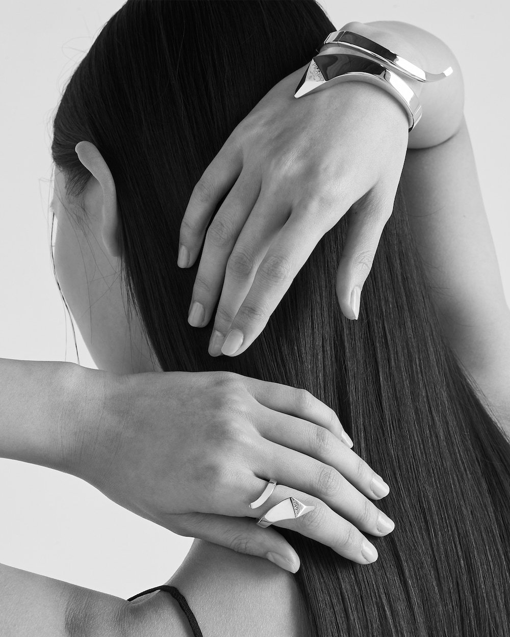 Eternal Gold snake ring in yellow gold