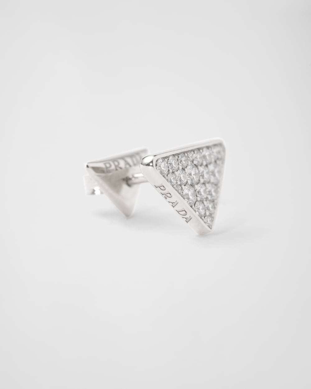 Eternal Gold single earring in white gold with diamonds