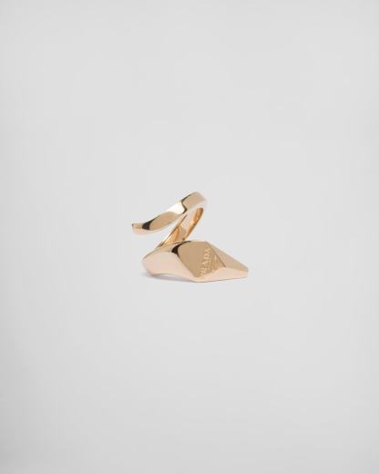 Eternal Gold snake ring in yellow gold