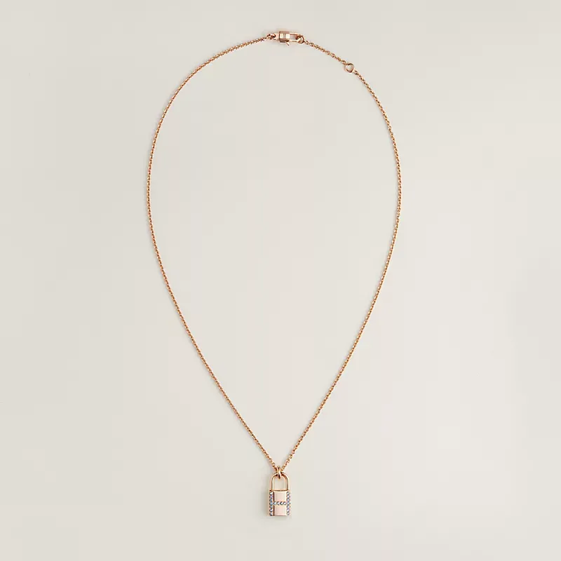 Kelly Cadenas pendant