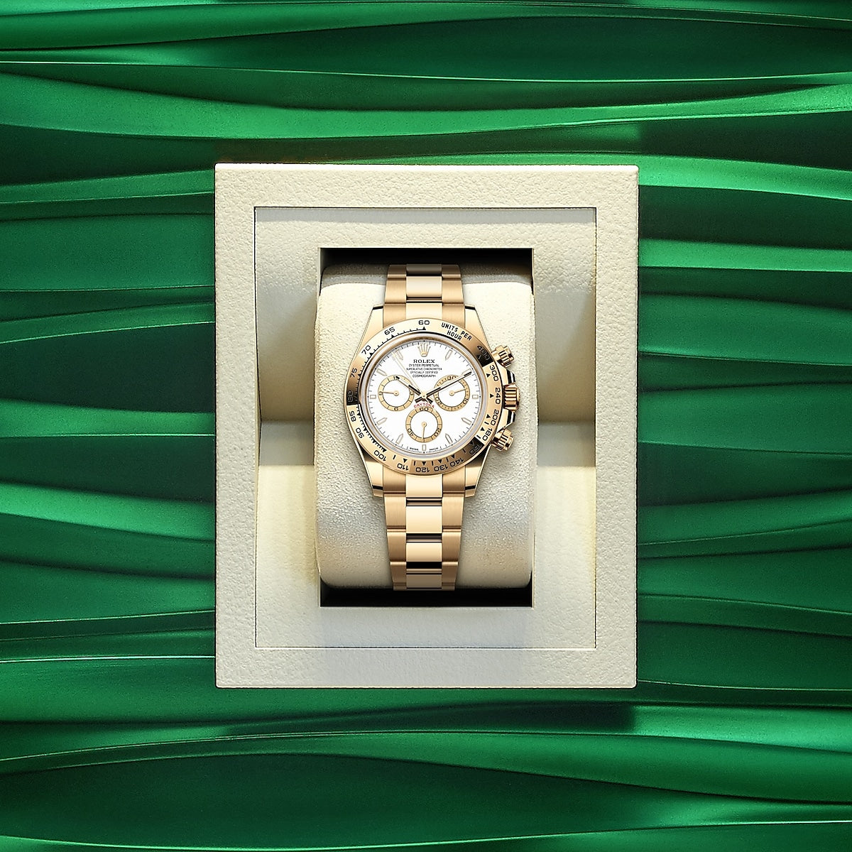 Cosmograph Daytona 40mm, 18k Yellow Gold, Ref# 126508-0001