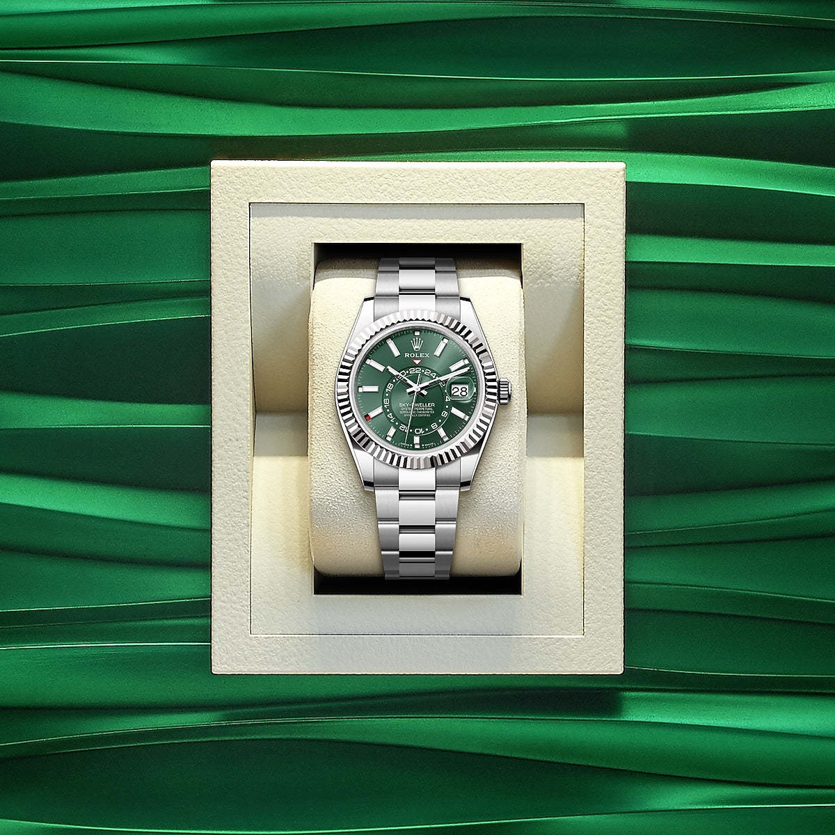 Sky-Dweller, 42mm, Oystersteel and 18k White Gold, Green, Oyster, Ref# 336934-0001
