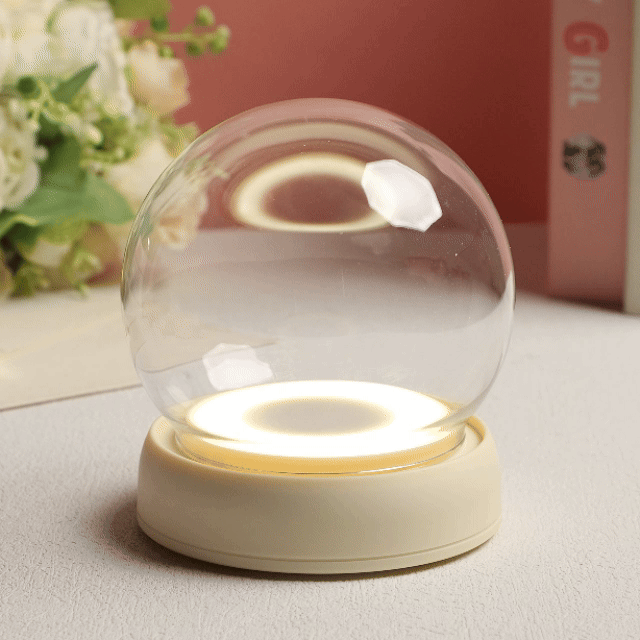 Personalisierte 3d-actionfigur-nachtlampe Mit Foto, Glaskuppel, Automatischem Sensor Und Wohnaccessoires – Das Perfekte Geschenk Für Freund, Freundin Oder Zum Jahrestag.