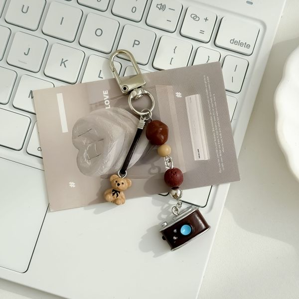 Retro Camera Beaded Phone Chain Creative Keychain & Bag Charm with Bear Pendant Cute CCD-Style Accessory
