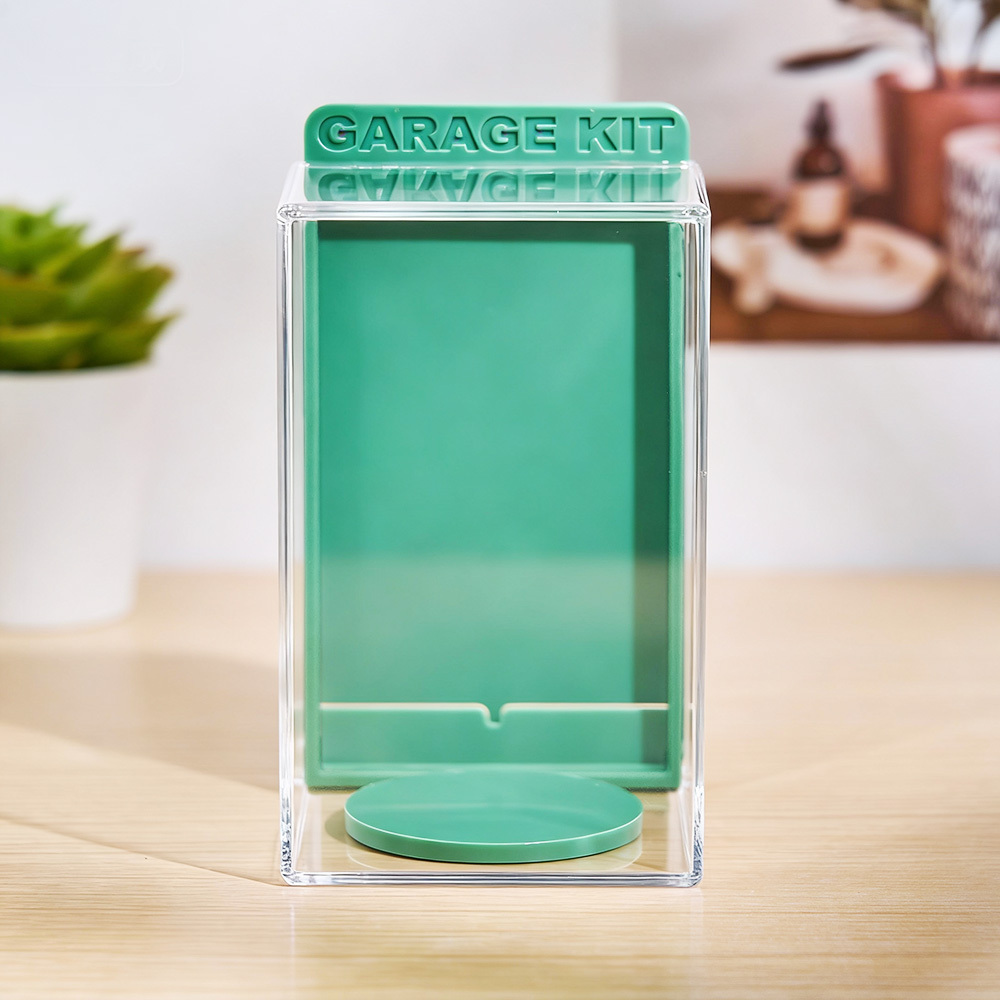 Acrylic Display Case with Base – Enlarged Single