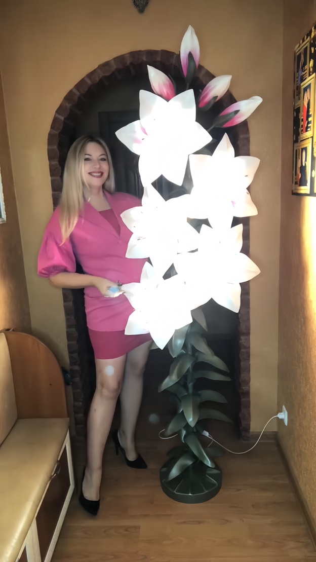 Giant Artificial Lily Decoration - White & Pink