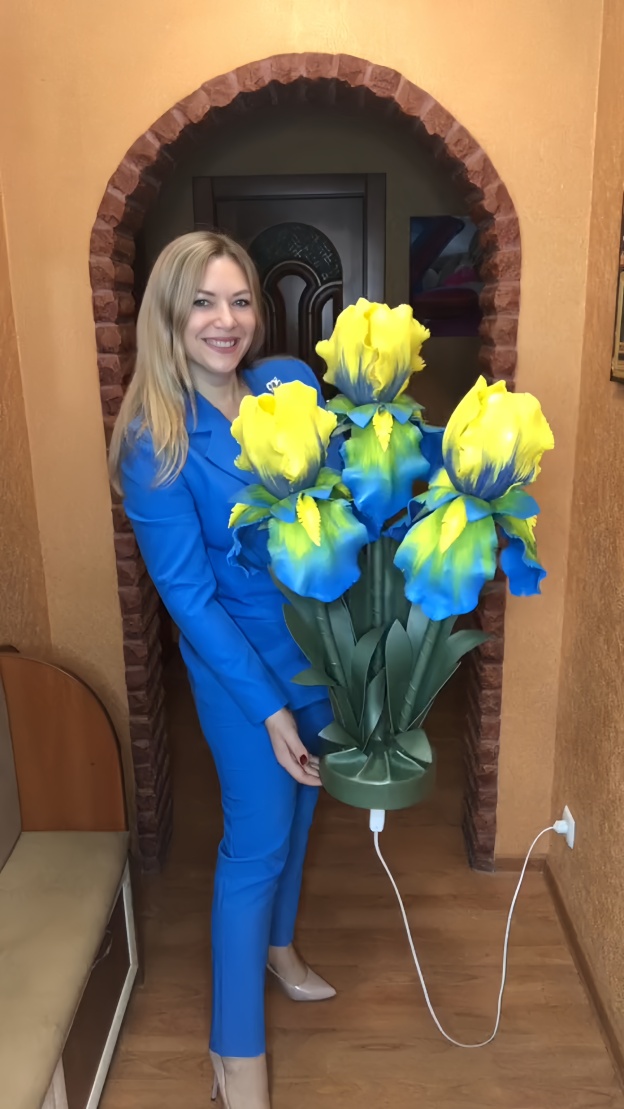 Handmade Artificial Iris Decoration - Yellow & Blue