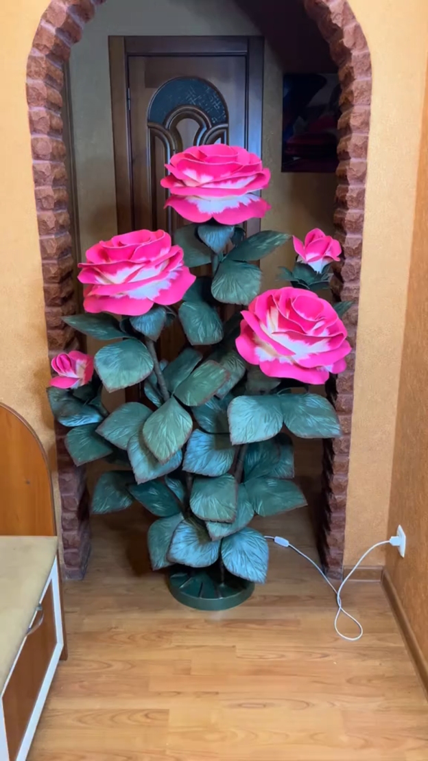 Giant Artificial Rose Flower Decorative Lamp - Pink