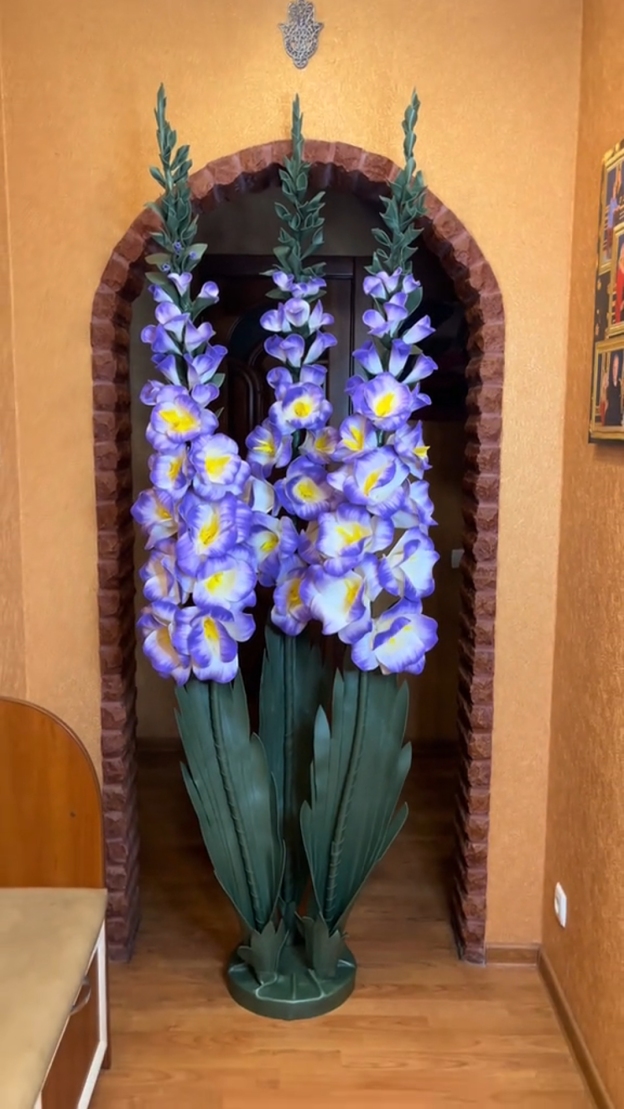 Giant Simulated Gladiolus Flower Decorative Lamp