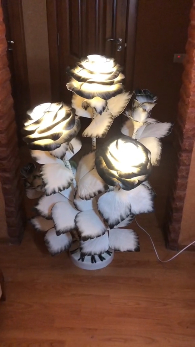 Giant Artificial Rose Flower Decorative Lamp - Black & White